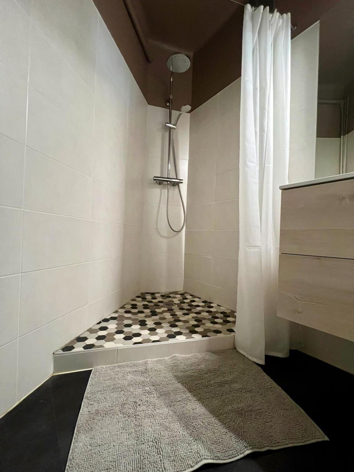 Casa Brune - T3 En Centre Ville - Proche Gare Brive-la-Gaillarde Esterno foto